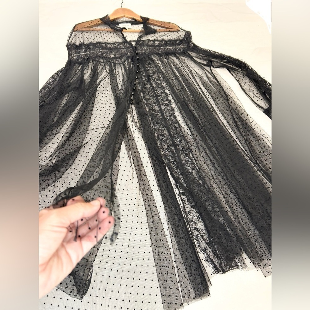Elegant Black Lace Mini Dress - Picture 11 of 15